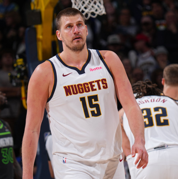 沉稳的后场 沉稳的后场