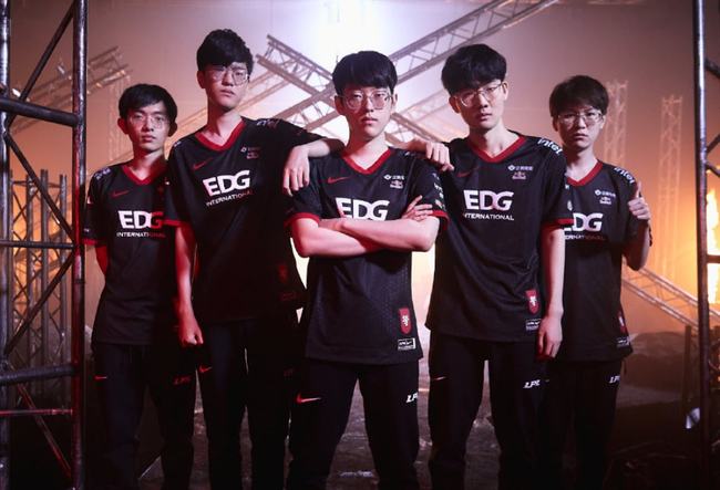 仅让火箭球 仅让火箭球