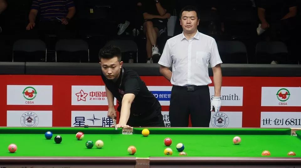 的表现不仅 的表现不仅